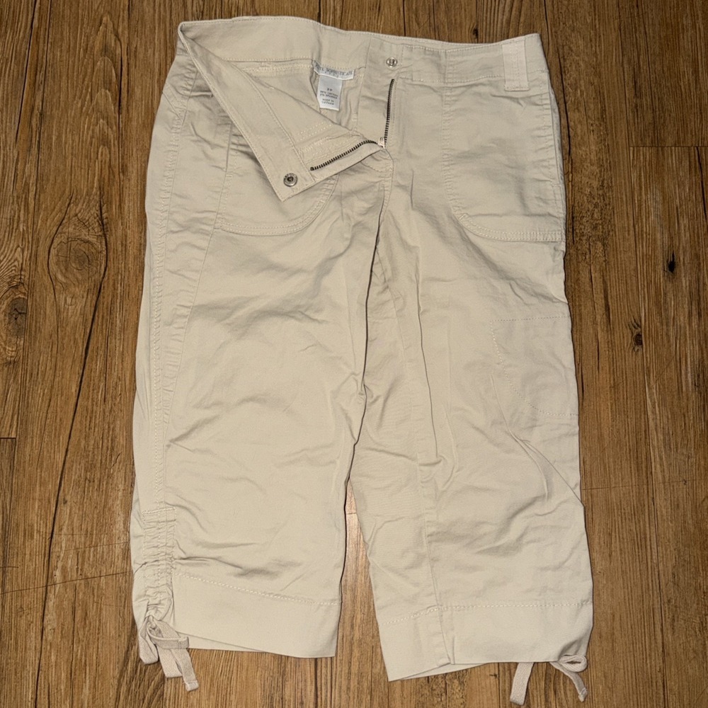 petite sophisticate Khaki Capri Pants Women's Size 2P Y2K Preppy Casual T11